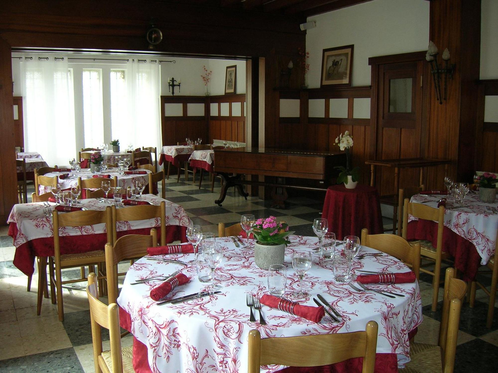 Le Relais De Ceilhes Hotel Exterior photo